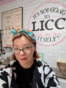 ImprintNow.ca - Square Scarf