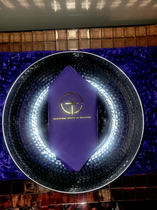 ImprintNow.ca - Custom Foil Stamped Luncheon Napkin