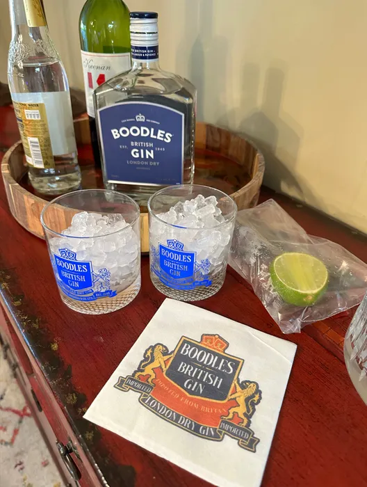 ImprintNow.ca - Custom Linen Beverage Napkin