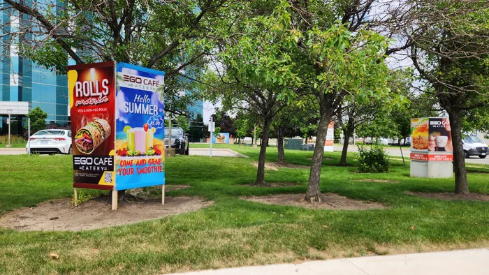 ImprintNow.ca - Pole Banners