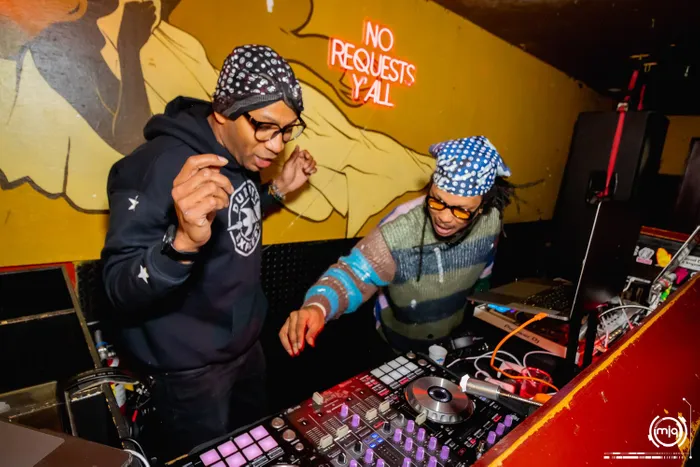 ImprintNow.ca - Custom Neon Sign