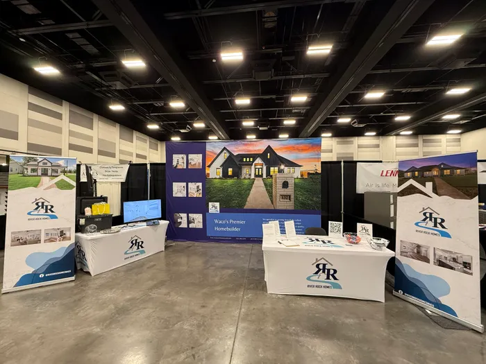 ImprintNow.ca - Pop Up Straight Displays