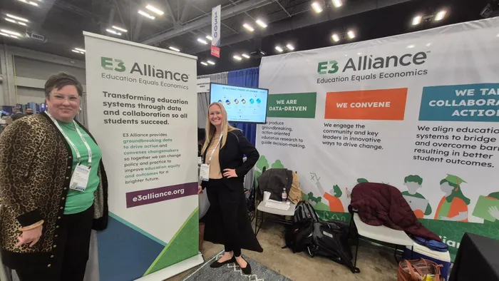 ImprintNow.ca - Adjustable Stand Banner