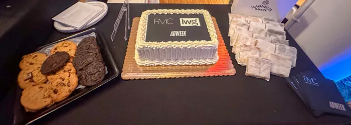 ImprintNow.ca - Custom Foil Stamped Beverage Napkin