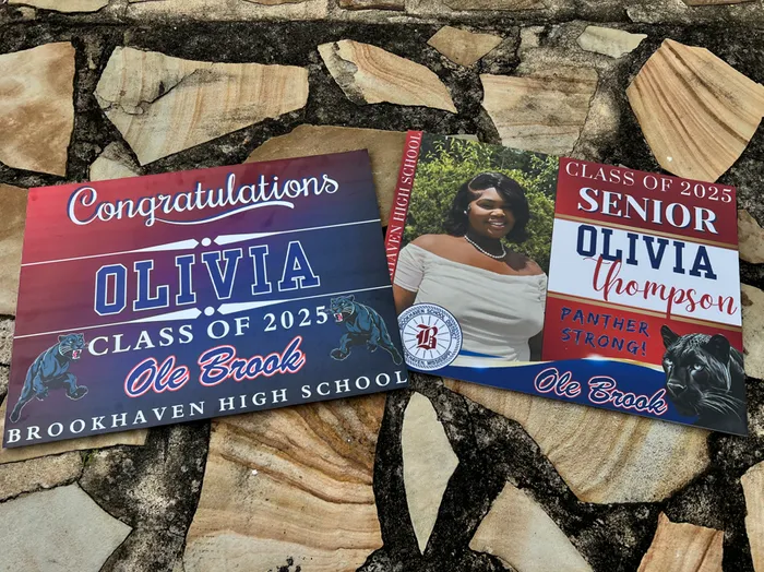 ImprintNow.ca - Graduation Outdoor Yard Sign