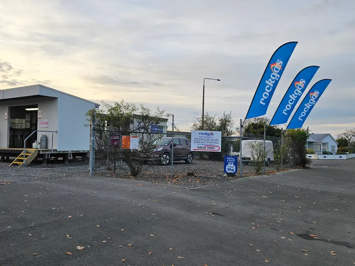 ImprintNow.ca - Custom Blade Flags