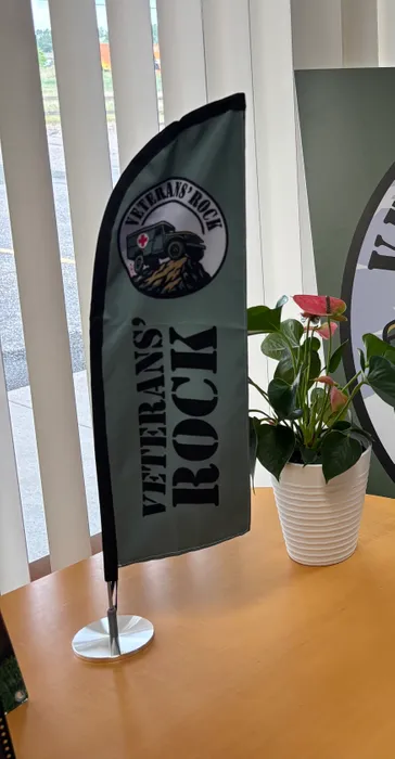 ImprintNow.ca - Desk Flag