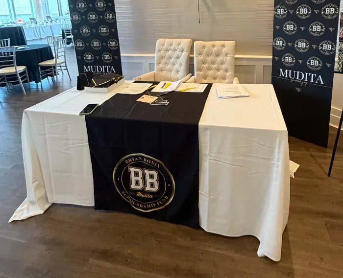 ImprintNow.ca - 24 Hour Rush Rectangle Table Covers