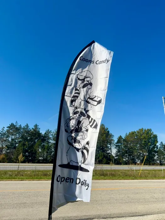 ImprintNow.ca - Swooper Flag